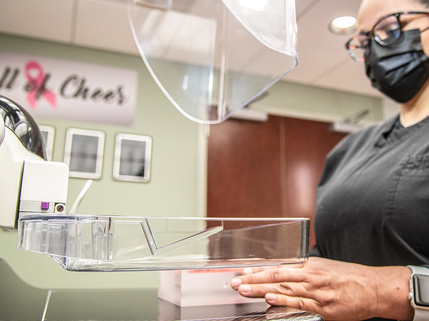 Digital Mammography: What to Expect and How to Prepare — illustrative image, not a photograph of Almavita’s clinic